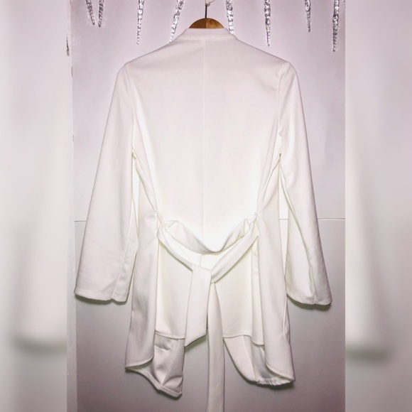 ✨WHITE WOMEN JACKET (L) - Picture 5 of 5